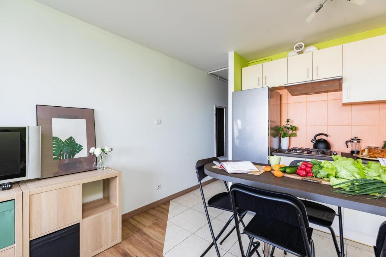Superapart Saska 48A, Sleek 6Th-Floor Studio With Balcony & Elevator Access وارسو المظهر الخارجي الصورة
