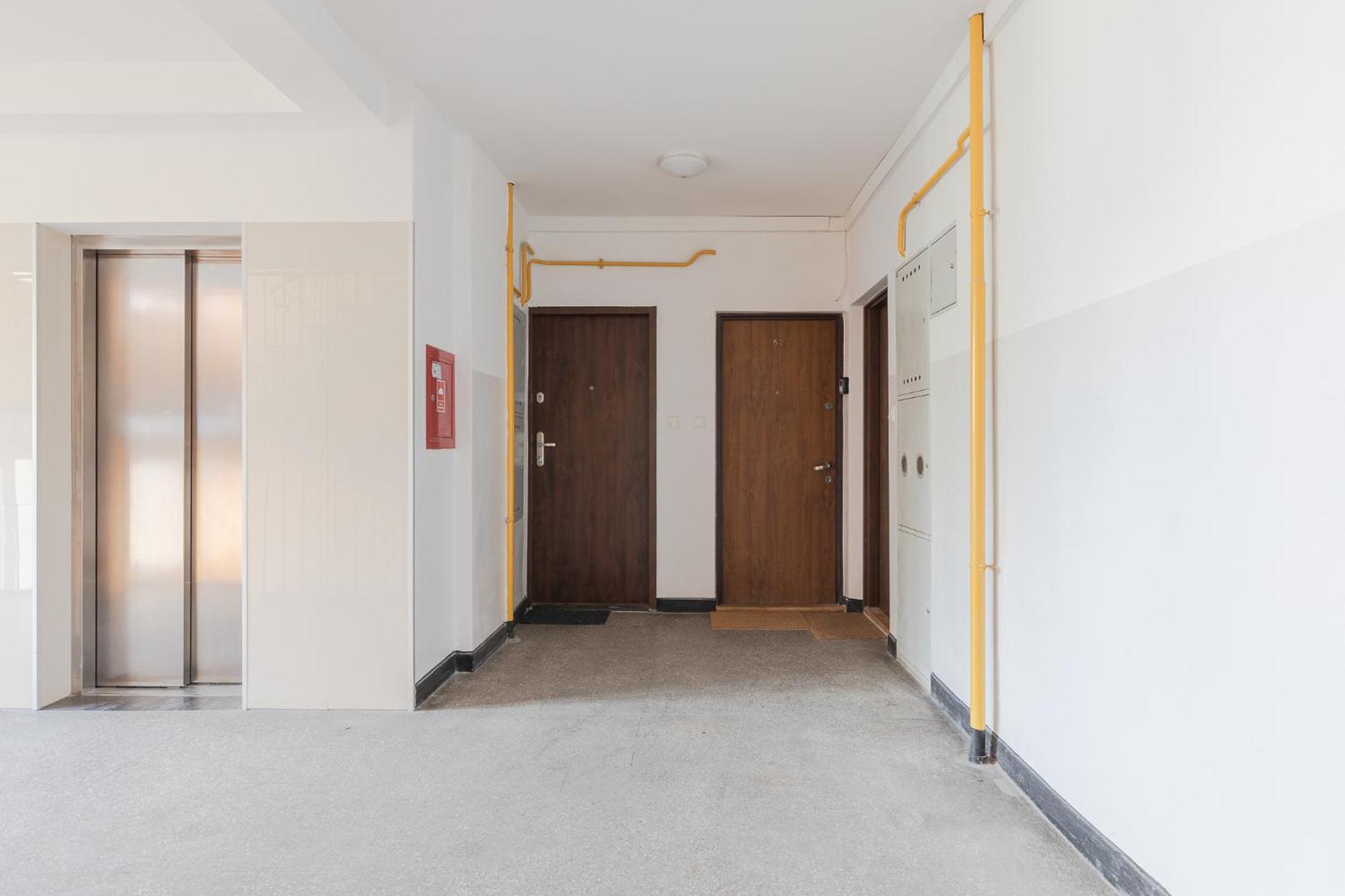 Superapart Saska 48A, Sleek 6Th-Floor Studio With Balcony & Elevator Access وارسو المظهر الخارجي الصورة