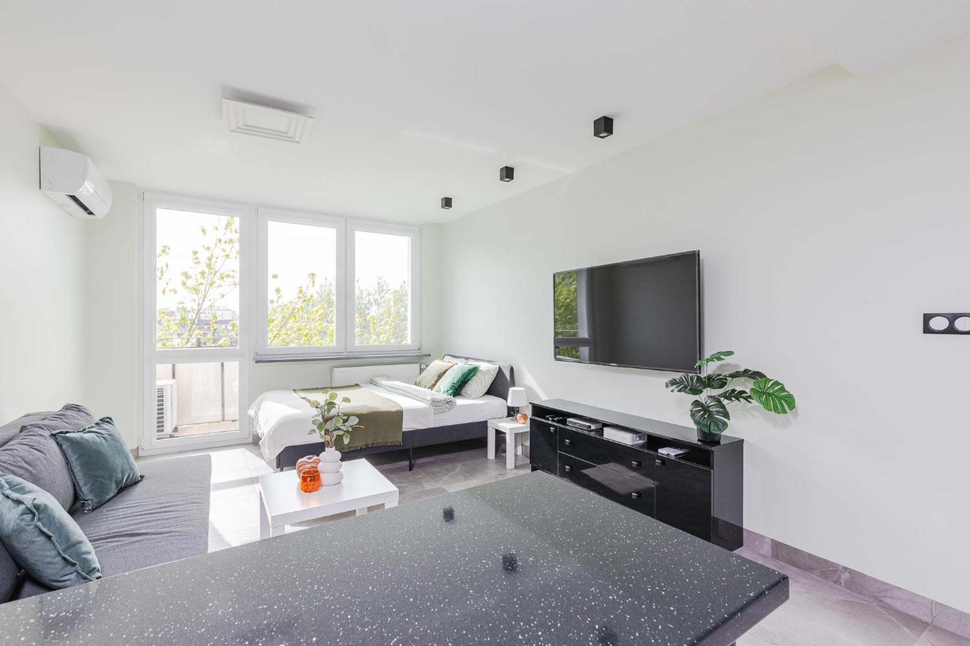 Superapart Saska 48A, Sleek 6Th-Floor Studio With Balcony & Elevator Access وارسو المظهر الخارجي الصورة