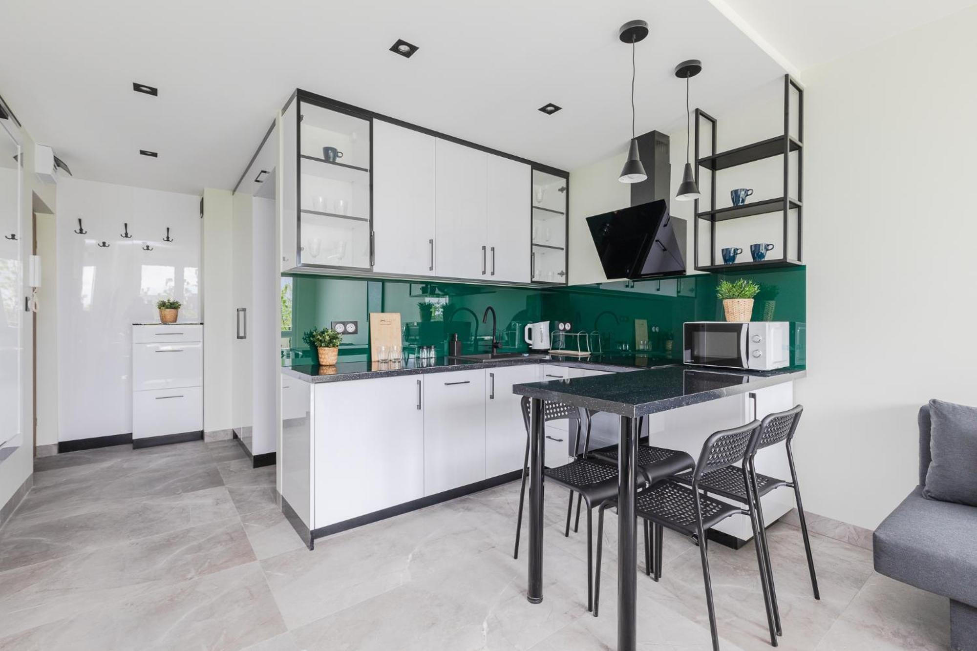 Superapart Saska 48A, Sleek 6Th-Floor Studio With Balcony & Elevator Access وارسو المظهر الخارجي الصورة